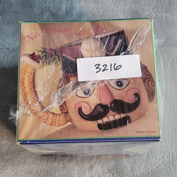 Vintage 1996 Nutcracker Christmas Holiday Mug 20 oz Cup Nuts~Candy~Planter w/Box - Picture 14 of 15